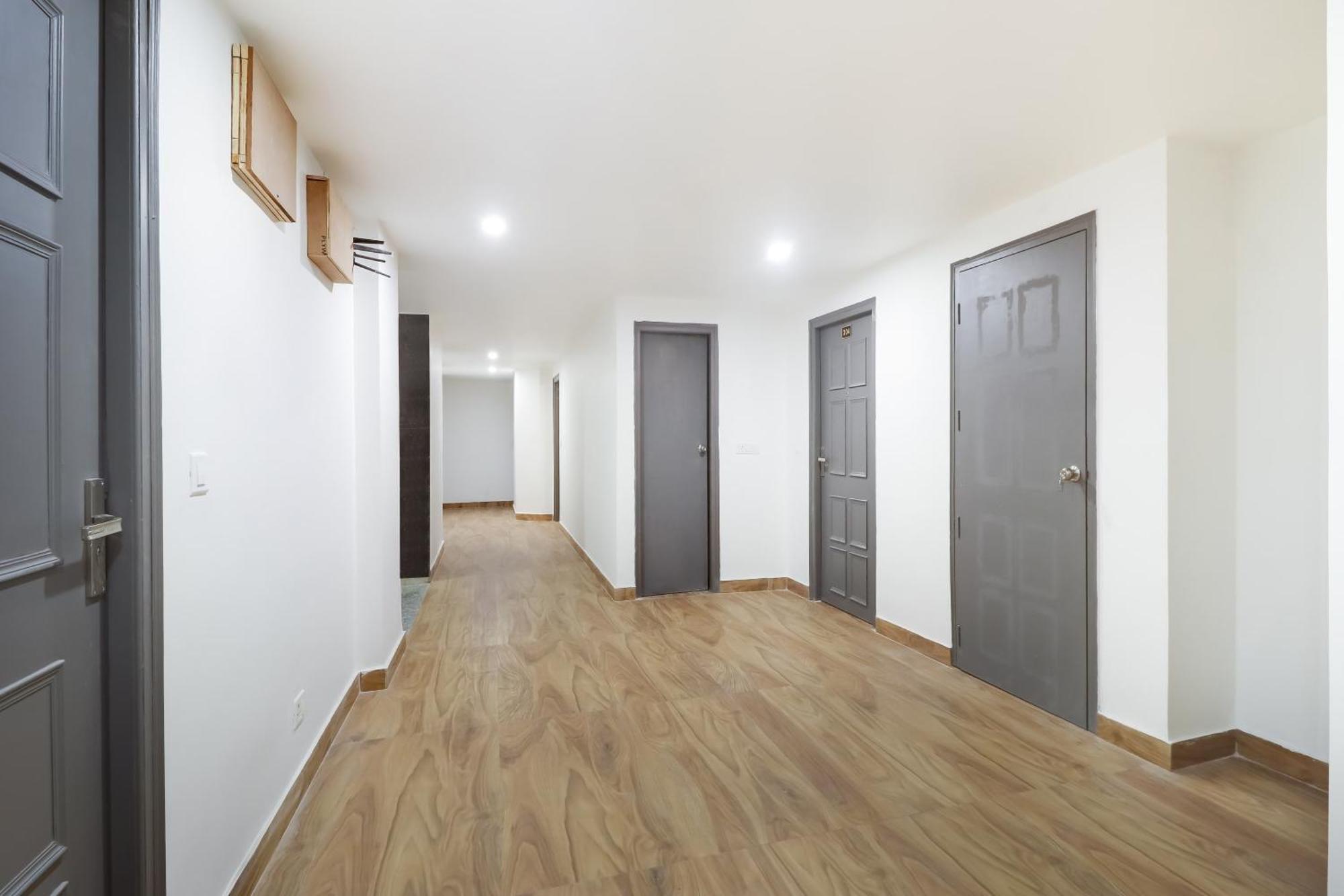 Townhouse Townhouse Clark Inn Patna  Exteriör bild